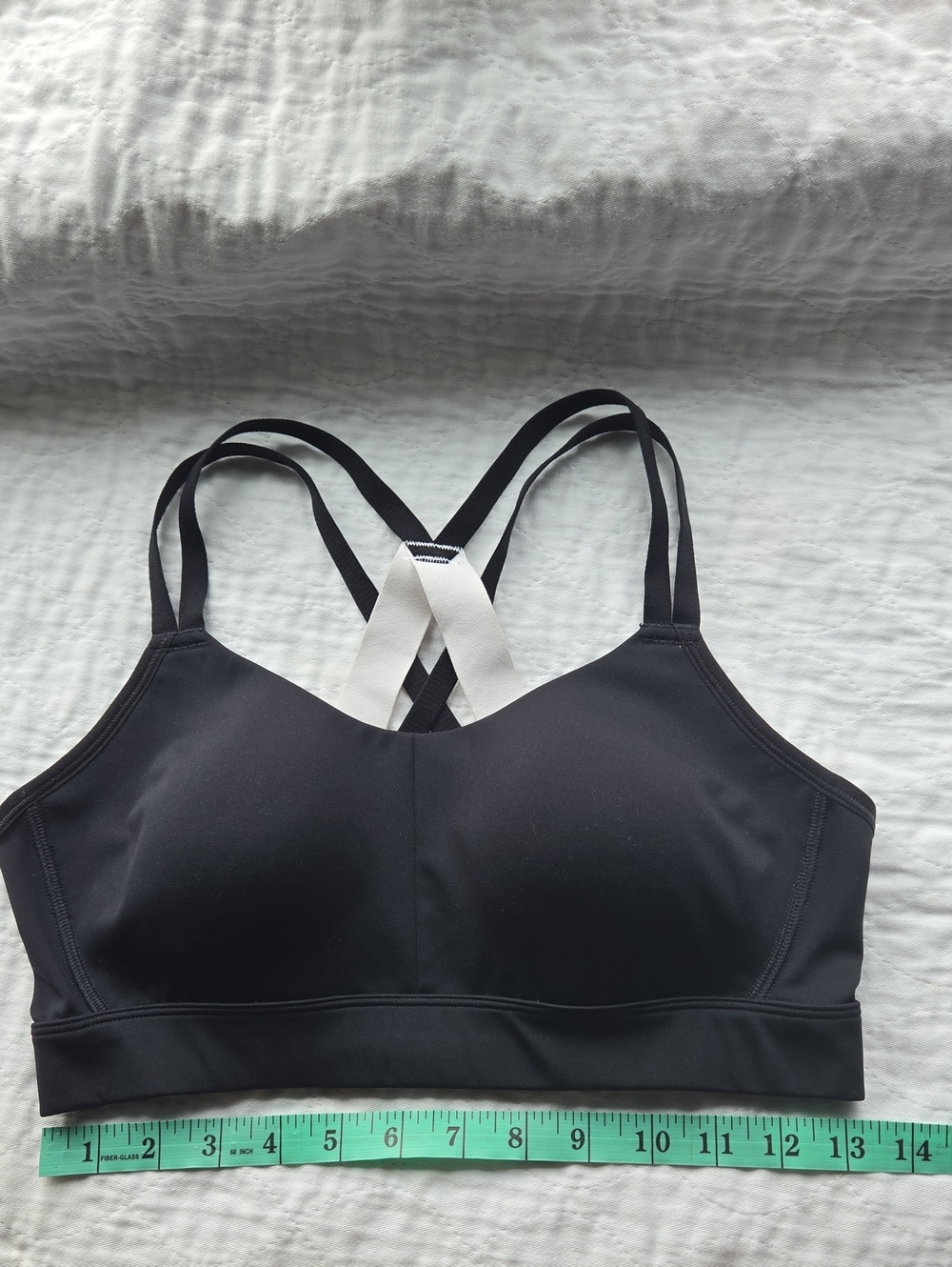 Under Armour Black/White Sports Bra, sM